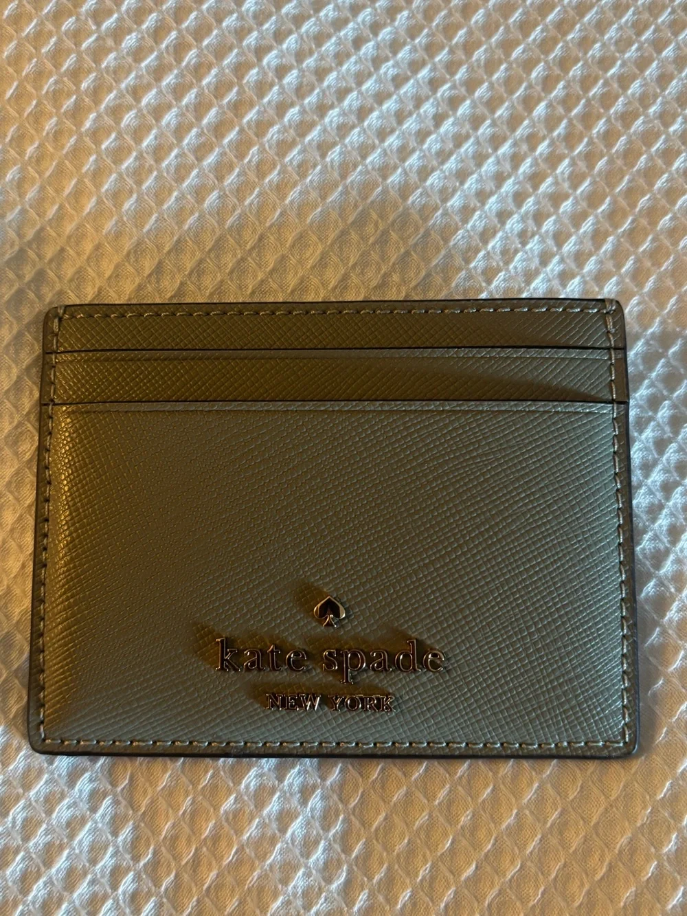 NWT Kate Spade Small Slim Card Holder• Oyster shel